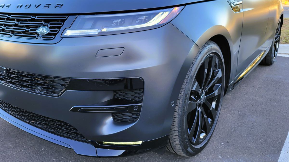 2026 Range Rover Sport Comfortably Tackles Off-Road - EV Rider
